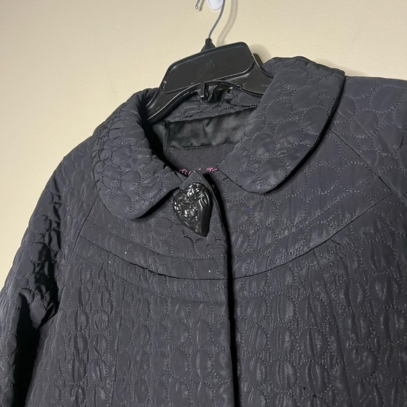 Betsey Johnson Black Quilted Heart Button Back Bow Babydoll Jacket Coat - Picture 4 of 16
